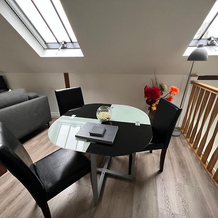 Glastonbury Secret Retreat - 1 Bd Split-Level Apt, Sleeps 3 Esterno foto